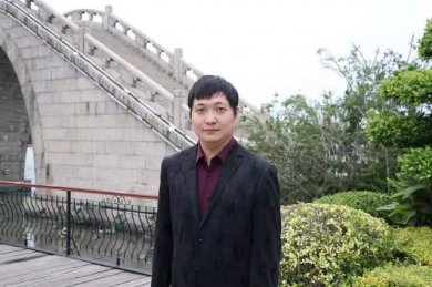 黄炳权:志存高远搏击商海