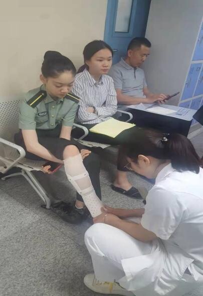 李天玖:小荷才露角 起舞迎春来