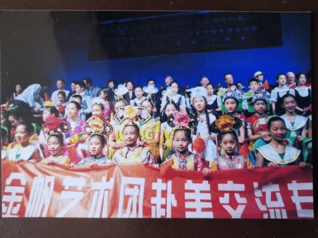 李天玖:小荷才露角 起舞迎春来
