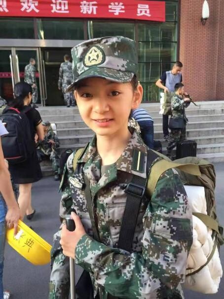 李天玖:小荷才露角 起舞迎春来