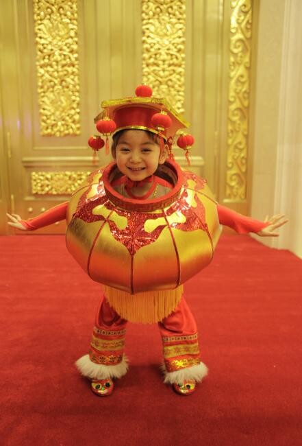 李天玖:小荷才露角 起舞迎春来