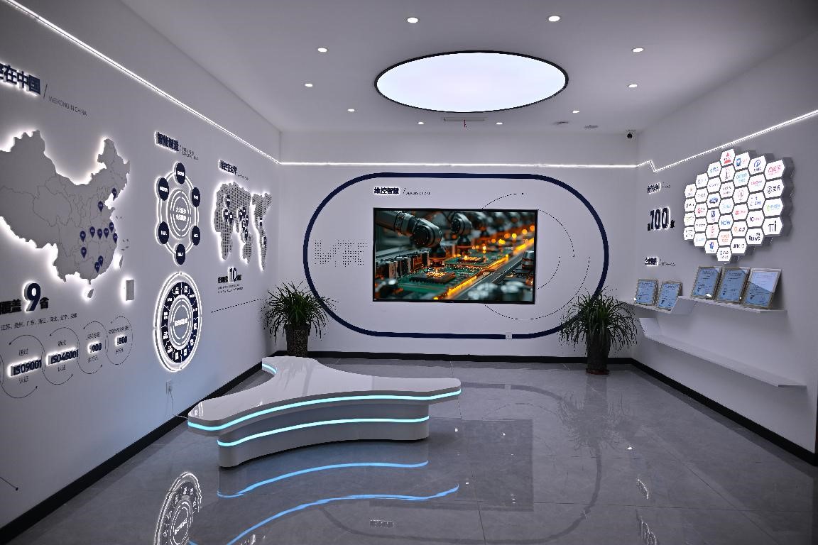 http://www.chinajingji.cn/uploads/allimg/250211/1005211512-1.jpg